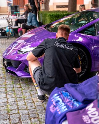 Petrol Palace 2025 v Trojském zámku byl zkrátka neskutečný! ✨ A my z Crystal Cruisers jsme u toho nemohli chybět jako hrdí...