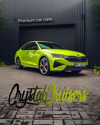 Neonově zelená střela, která je teď NEZASTAVITELNÁ! 💚 Tahle divoká Octavia RS dostala tu nejlepší péči: 🛡️ Přední část...